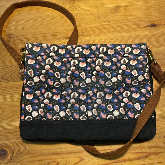 Fossil purse - Picture 4 of 8